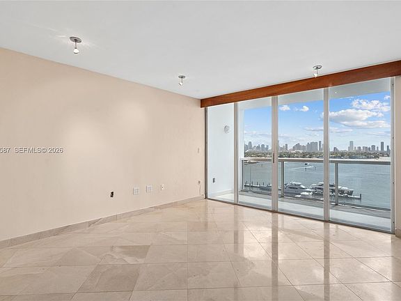 2nd image of 1900 Sunset Harbour Dr Suite 1008