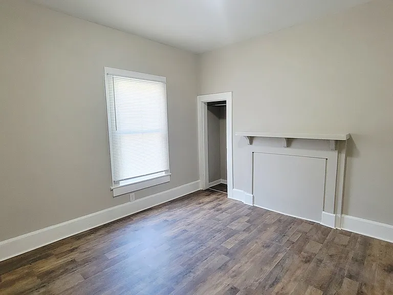 318 E Sumter St — Photo 13