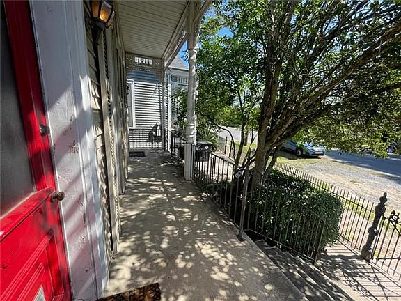 3rd image of 630 Jefferson Ave
