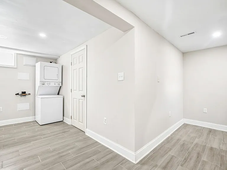5204 Lackawanna St — Photo 25