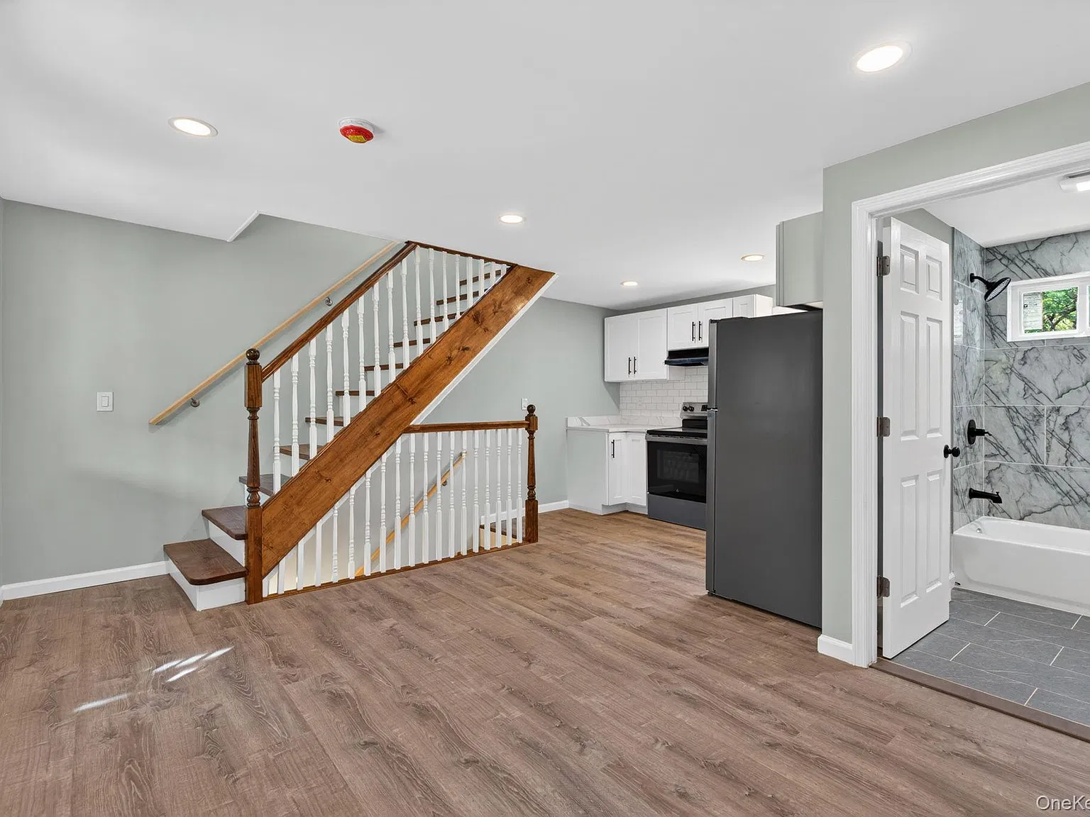2 bed, 2.0 bath, 1064 sqft, $2,200 — Photo 4
