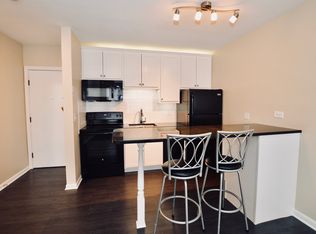 800 Ogden Ave APT 10, Downers Grove, IL 60515