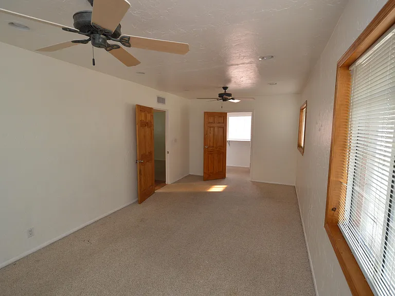 223 N Bentley Ave — Photo 7