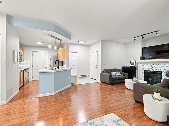4th image of 14905 SW Sandhill Loop Unit 101