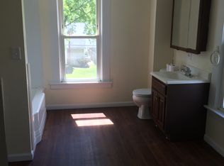 917 E Butler St, Adrian, MI 49221