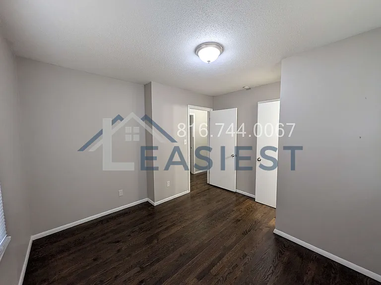 8406 E 93rd St — Photo 11
