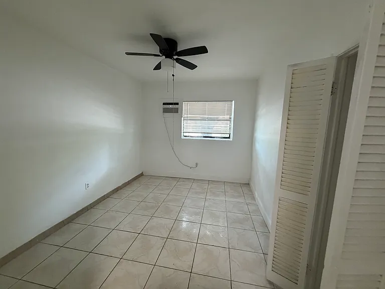 1298 NE 109th St #1298 — Photo 9
