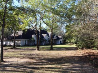 100 Pin Oak Ln, Hempstead, TX 77445