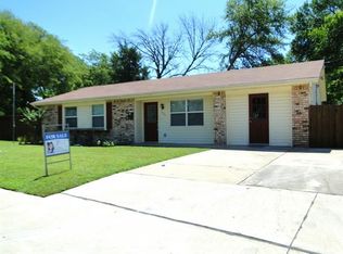 706 Briarwood Dr, Garland, TX 75041