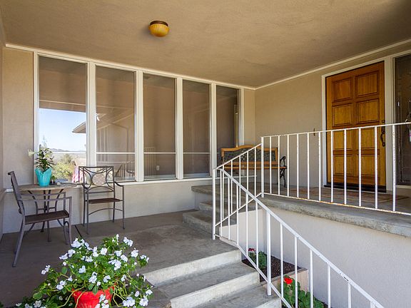 5th image of 776 Grada Ave