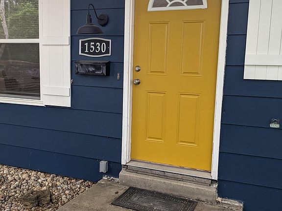 4th image of 1530 Bryant Ave