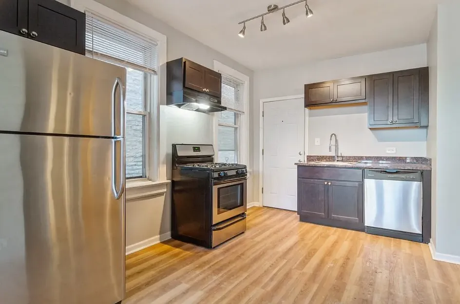 Building Photo - 1437 N Cleaver St #3R