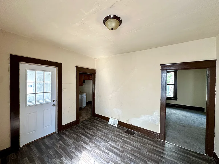 413 Bartram Ave — Photo 36