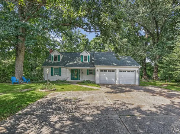 5937 Memory Ln, Belleville, IL 62223