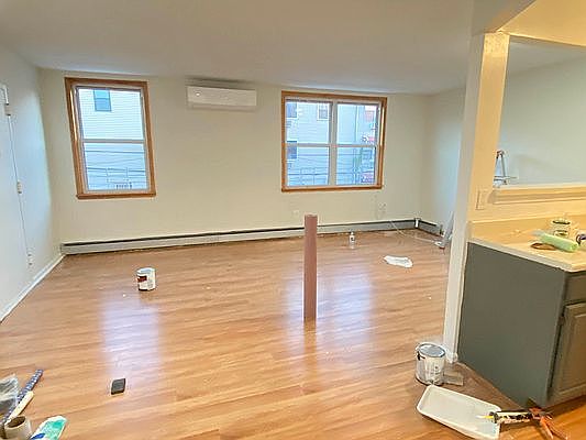 3rd image of 82 Mac Dougal St #3