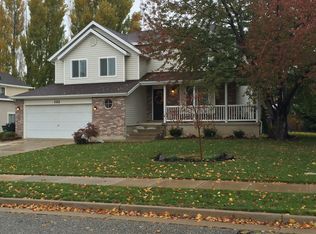 1112 S Shadowridge Dr, Kaysville, UT 84037