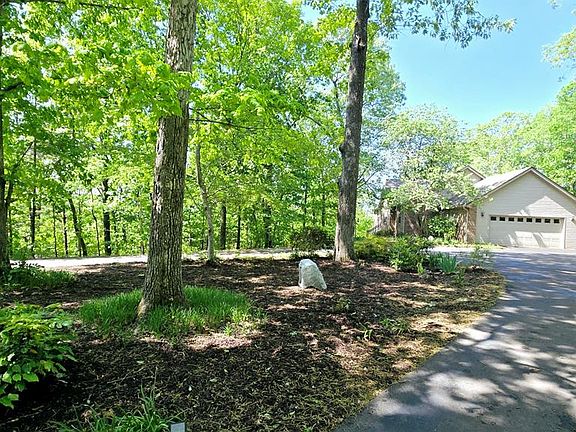 5th image of 1050 Red Top Hill Rd