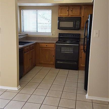 4th image of 436 Dollins St