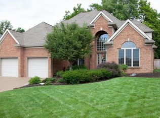 4300 Ashbury Parke Dr, Newburgh, IN 47630