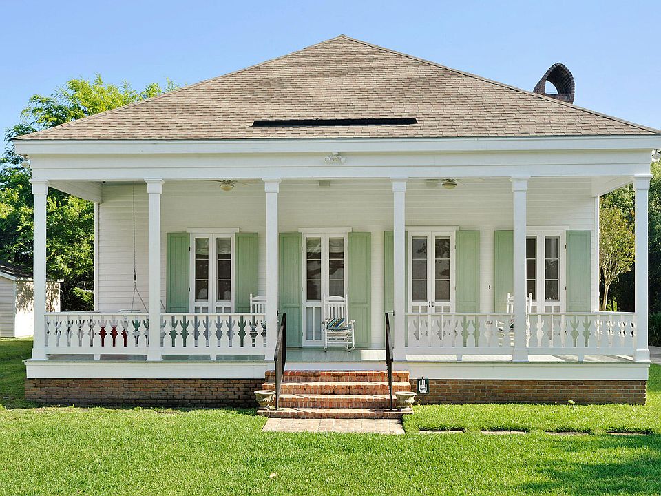 1st image of 629 Scenic Dr E