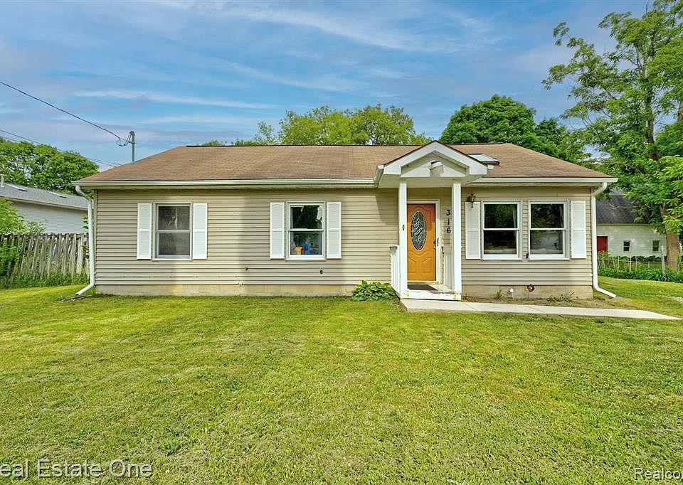 316 Elm St, Laingsburg, MI 48848 Zillow
