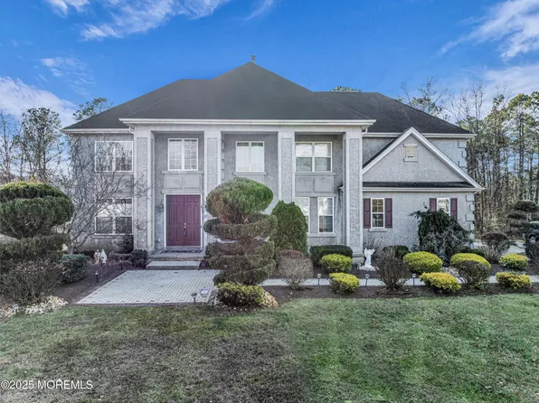 27 Stonehenge Court, Jackson, NJ 08527
