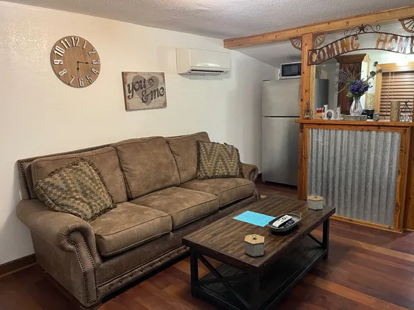 200 Noble St #5, Kingsland, TX 78639