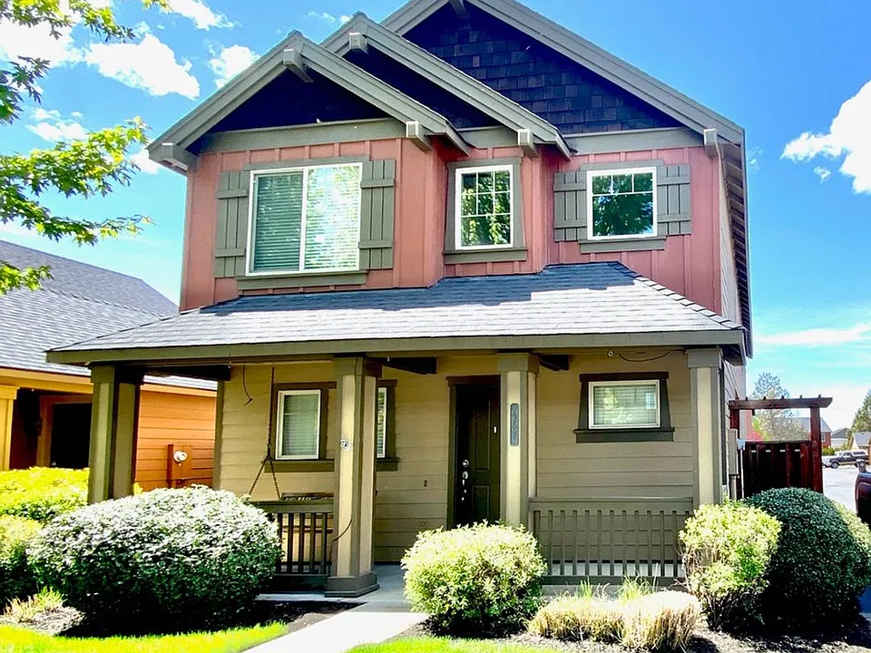467 NW 27th St