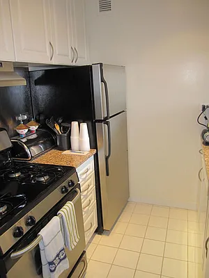 Rented by Newell and Assoc. | media 2