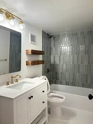 Rented by The Privelege Group | media 10