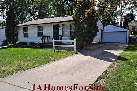 5521 Cedar Dr. NW