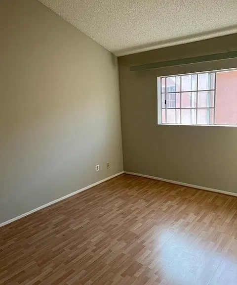 147 W Acacia Ave #114 — Photo 13