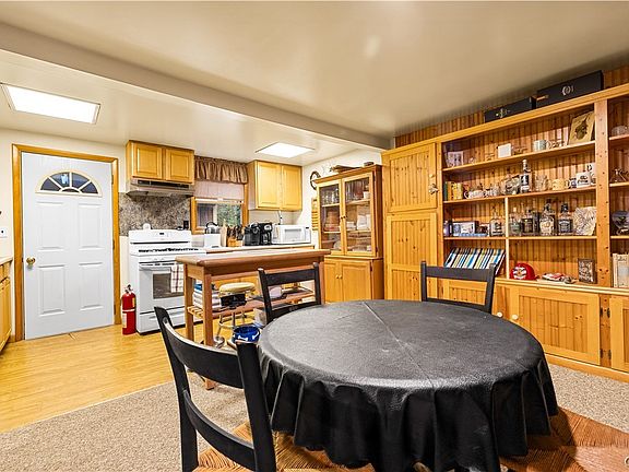 5th image of 248 French Rd