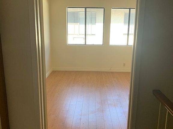 4th image of 225-227 S Del Mar Ave #225-D