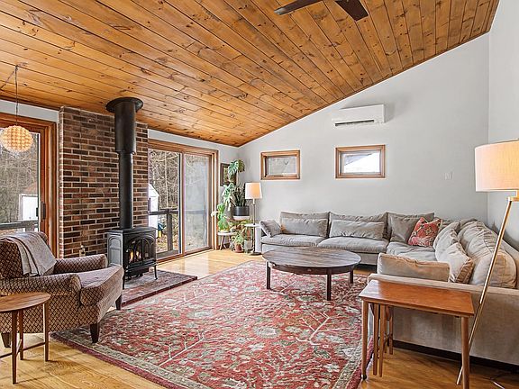 5th image of 777 South Prospect Street