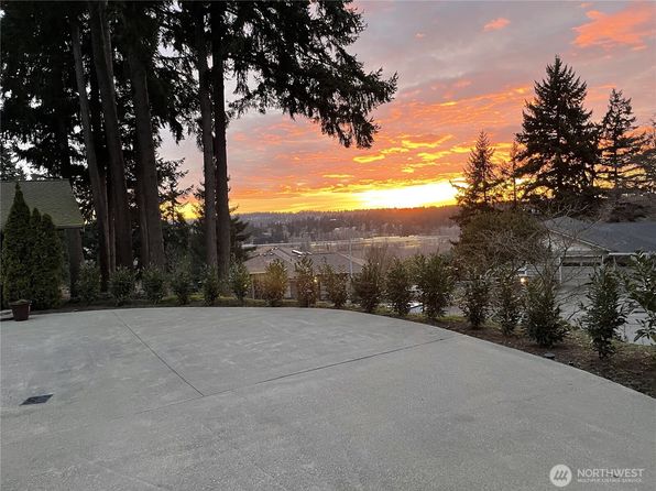 12105 SE 23rd Street, Bellevue, WA 98005