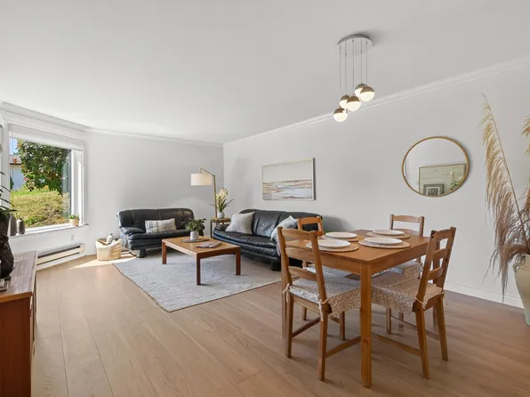 1350 Vidal St #102, White Rock, BC V4B 5G6