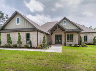 141 Patriots Point Dr, Benton, AR 72019