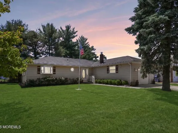 22 Cabrillo Boulevard, Toms River, NJ 08757