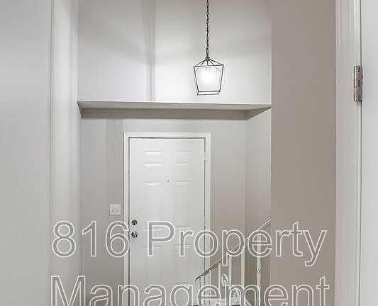2nd image of 1107 E Sea Ave Unit 1107