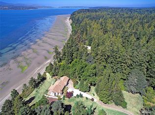 3222 S Camano Dr, Camano Island, WA