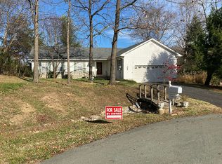 3 Fairmont Dr, Staunton, VA 24401