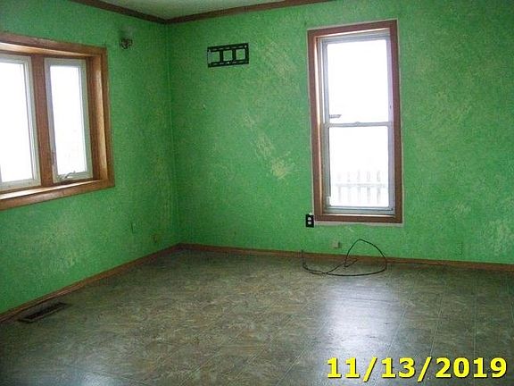 3rd image of 214 Fies Ave