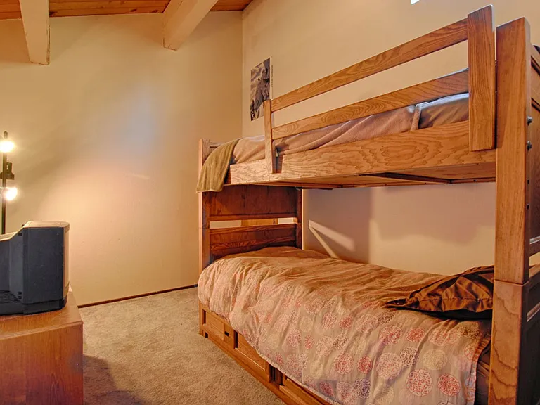 1001 Commonwealth Dr #87 — Photo 14