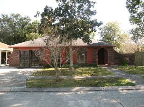 3153 Arbutus Ln, Marrero, LA 70072