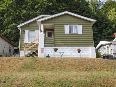 223 Bryant St, Vandergrift, PA, 15690
