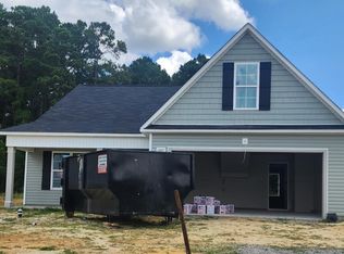 1749 Ragsdale Rd, Hope Mills, NC 28348