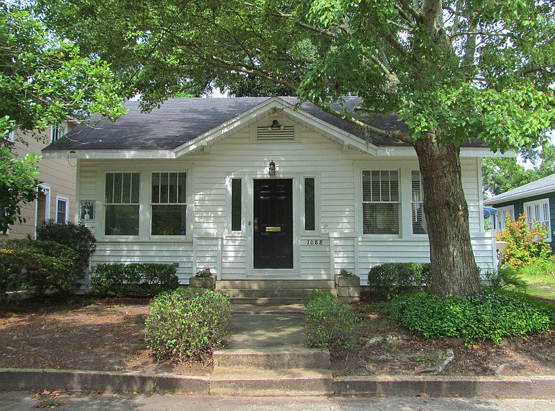 1st image of 1088 Cherry St