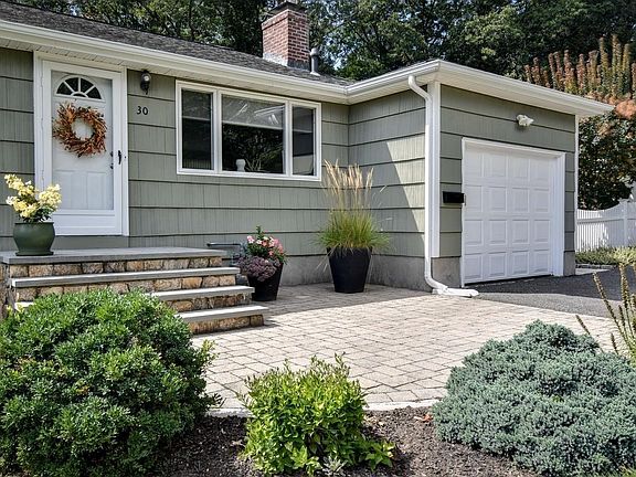 2nd image of 30 Lyman Rd