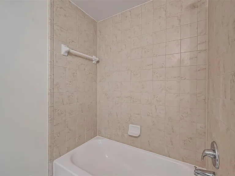 11609 Main Cypress Dr — Photo 6